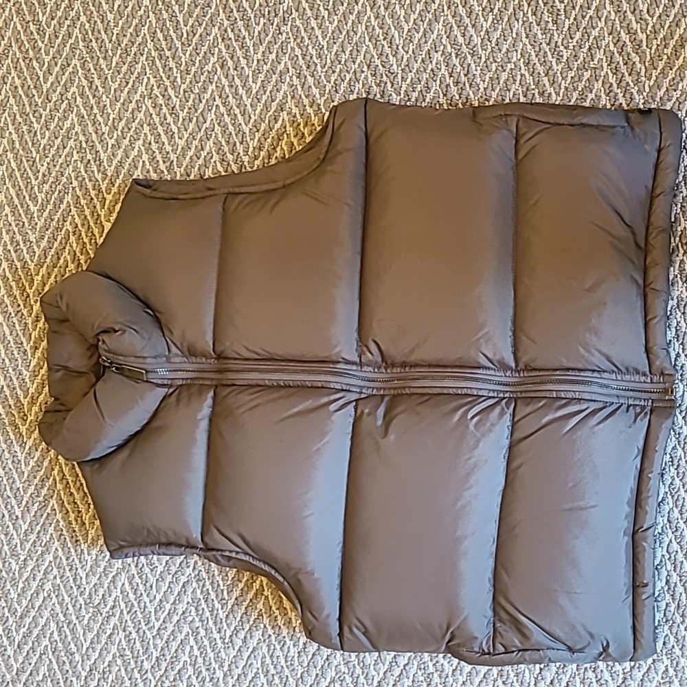 EUC women's puffer vest size M
